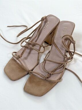 RAYE Nude Suede Lace Up Heeled Sandals Size 7 Square Toe Strappy Heels